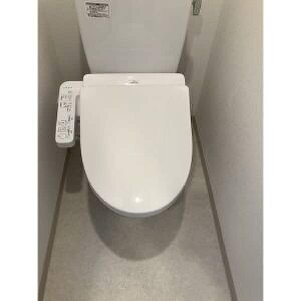 物件内観写真5　(トイレ)