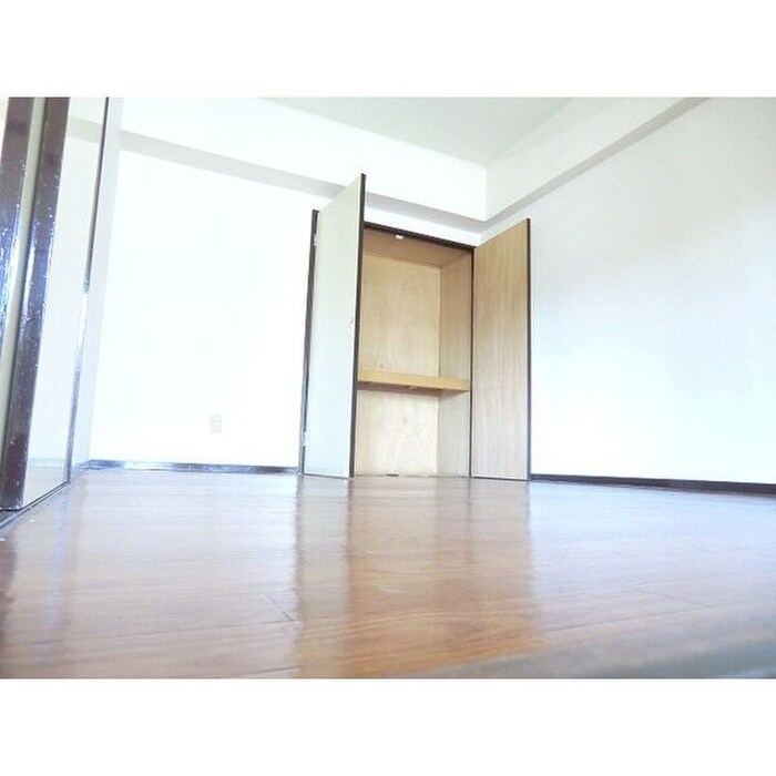 物件内観写真10　(収納)