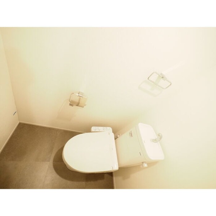 物件内観写真14　(トイレ)