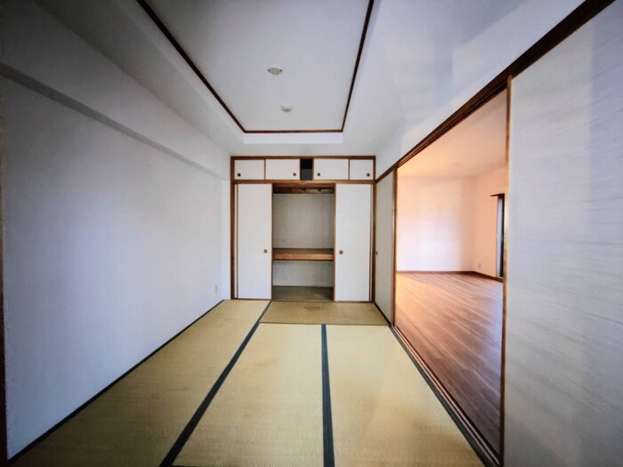 物件内観写真8　(居室)