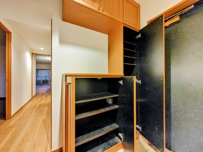 物件内観写真18　(靴箱)