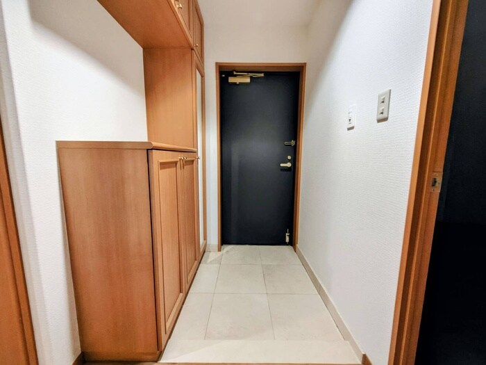物件内観写真19　(玄関)