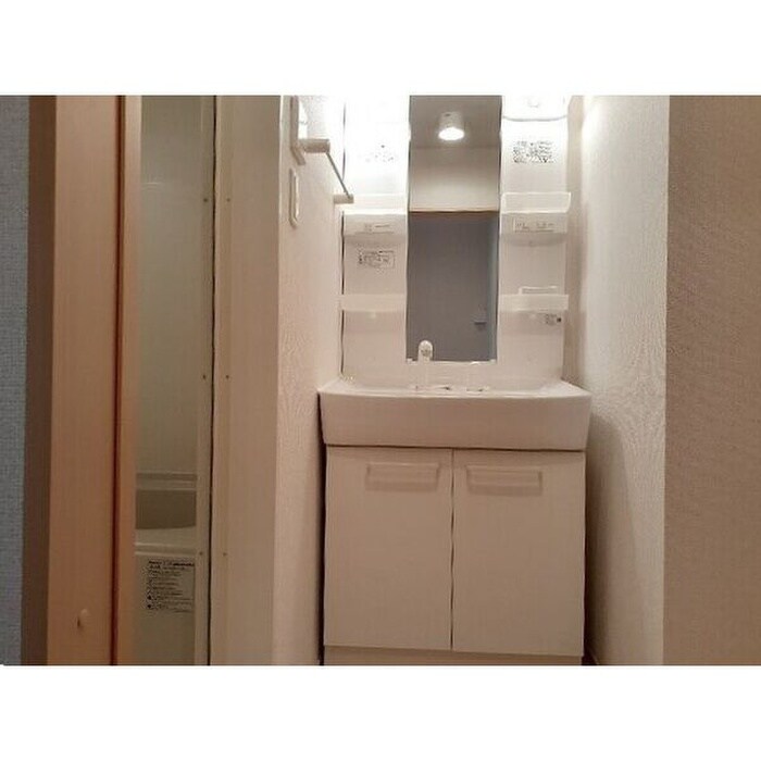 物件内観写真9　(洗面)