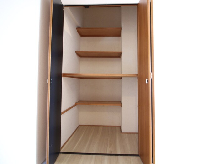 物件内観写真12　(靴箱)