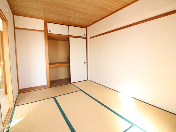 物件内観写真14　(居室)