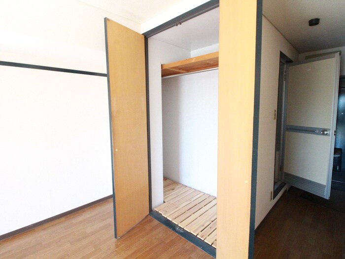 物件内観写真11　(収納)