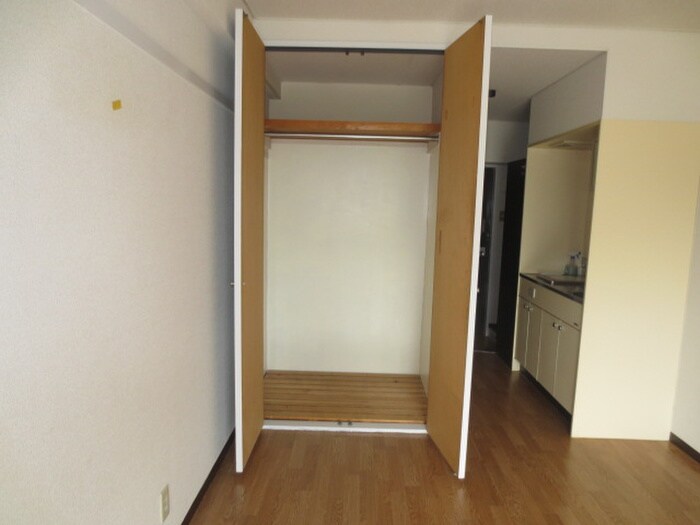 物件内観写真11　(収納)