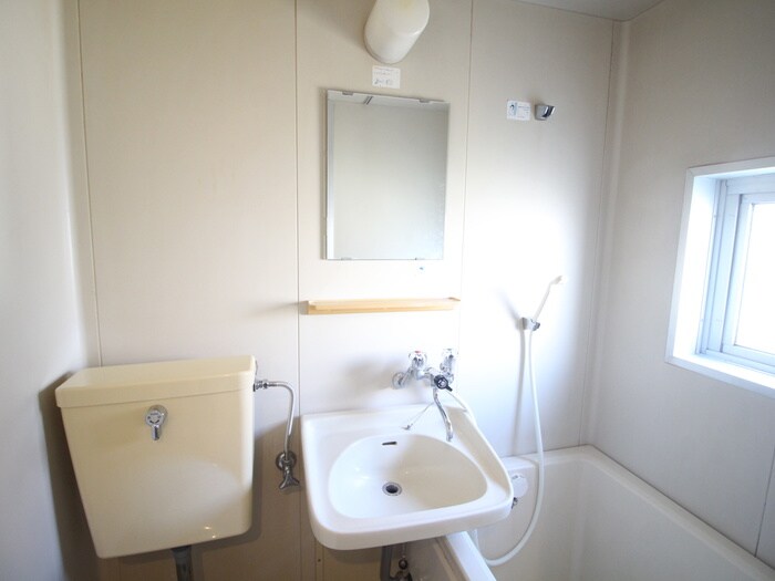 物件内観写真12　(洗面)