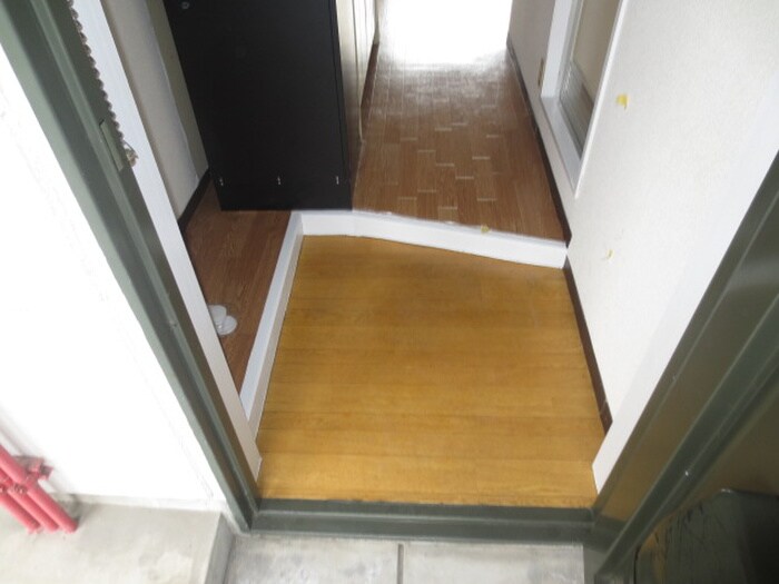 物件内観写真14　(玄関)