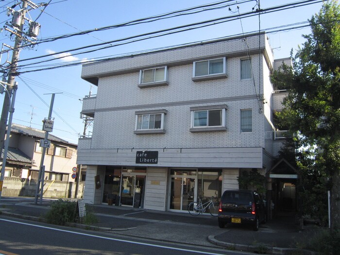 物件外観写真3　(外観写真)