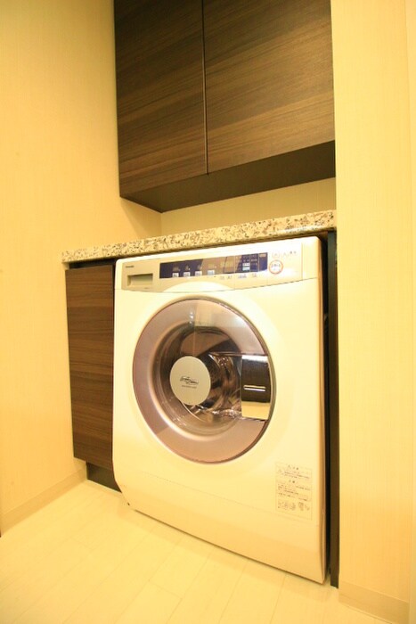 物件内観写真19　(洗濯機置場)