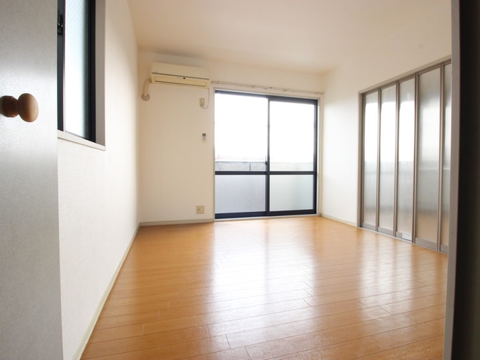 物件内観写真9　(居室)