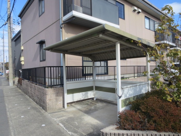 物件外観写真5　(駐輪場)