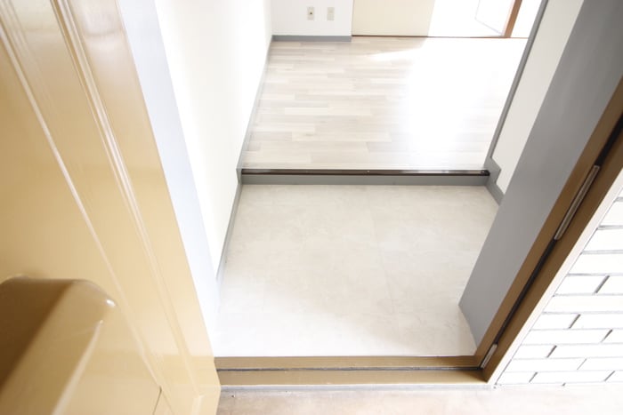 物件内観写真15　(玄関)