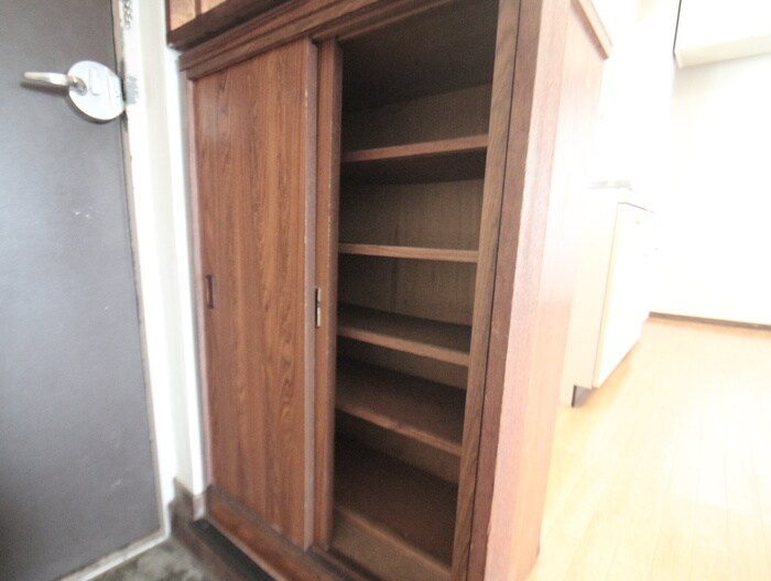 物件内観写真18　(靴箱)