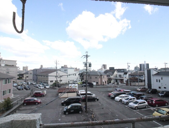 物件内観写真22　(室内からの展望)