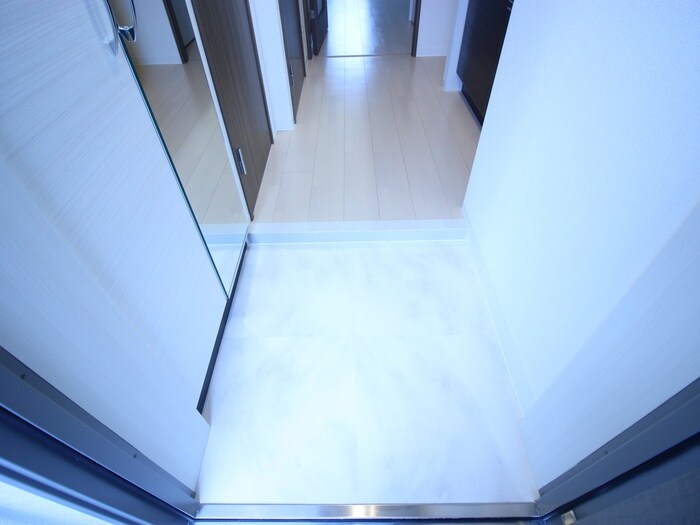 物件内観写真20　(玄関)