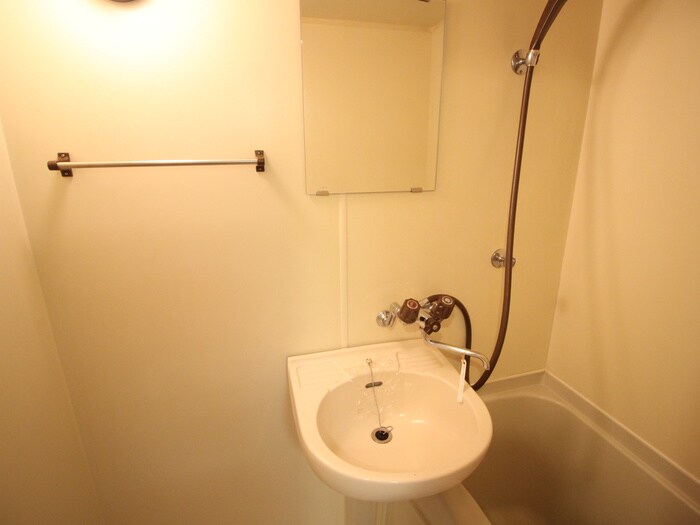 物件内観写真10　(洗面)
