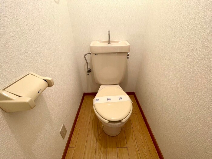 物件内観写真14　(トイレ)