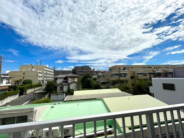 物件内観写真17　(室内からの展望)