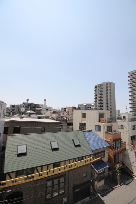 物件内観写真18　(室内からの展望)