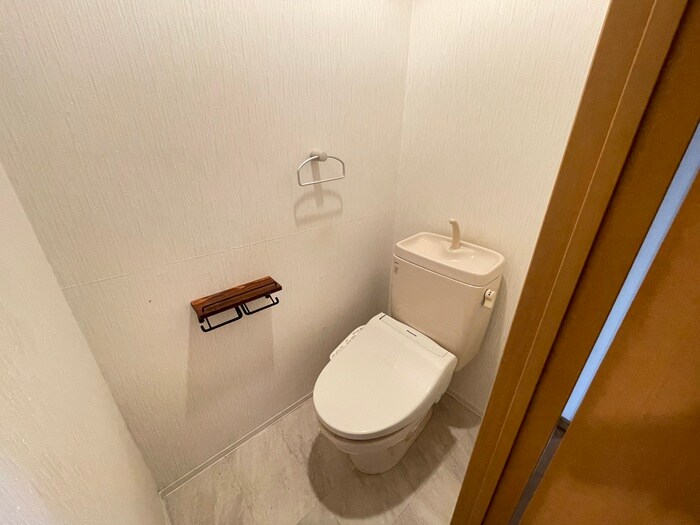 物件内観写真13　(トイレ)
