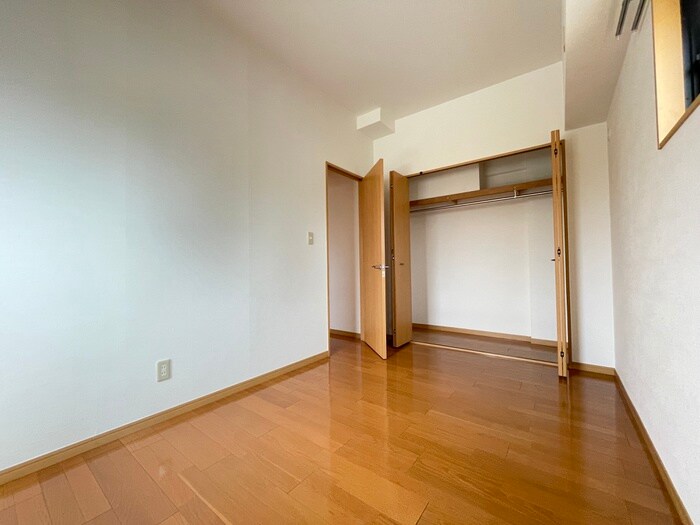 物件内観写真14　(居室)