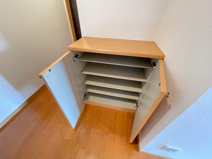 物件内観写真18　(靴箱)