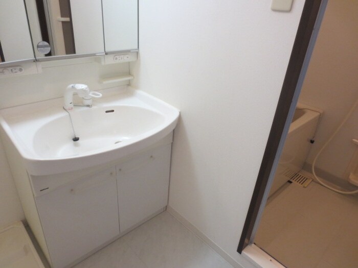 物件内観写真9　(洗面)