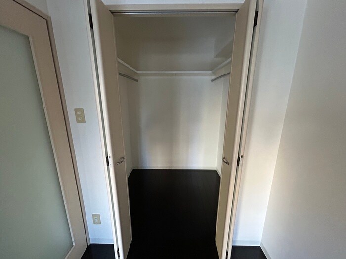 物件内観写真10　(収納)