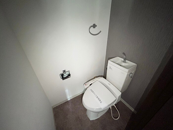 物件内観写真11　(トイレ)