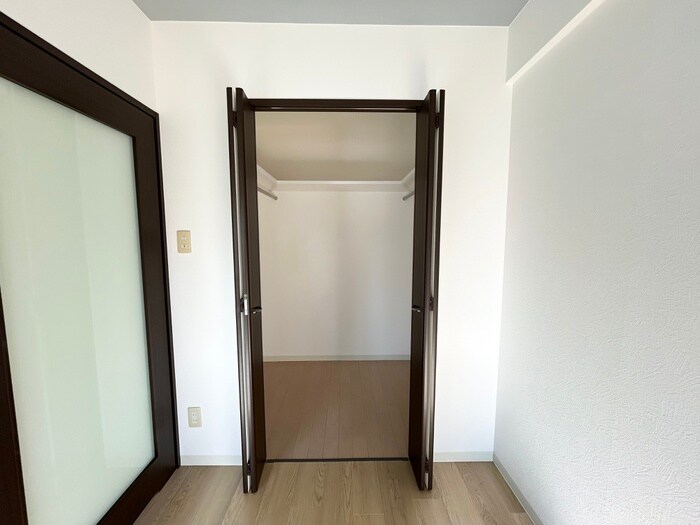 物件内観写真16　(収納)