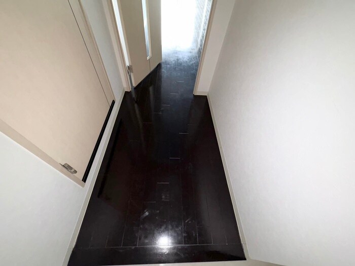 物件内観写真18　(廊下)