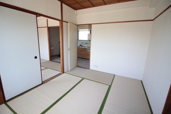 物件内観写真8　(居室)