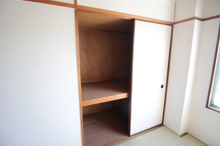 物件内観写真11　(収納)
