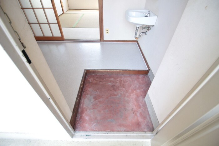 物件内観写真13　(玄関)