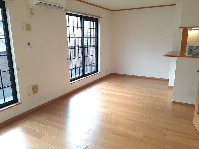 物件内観写真5　(居室)