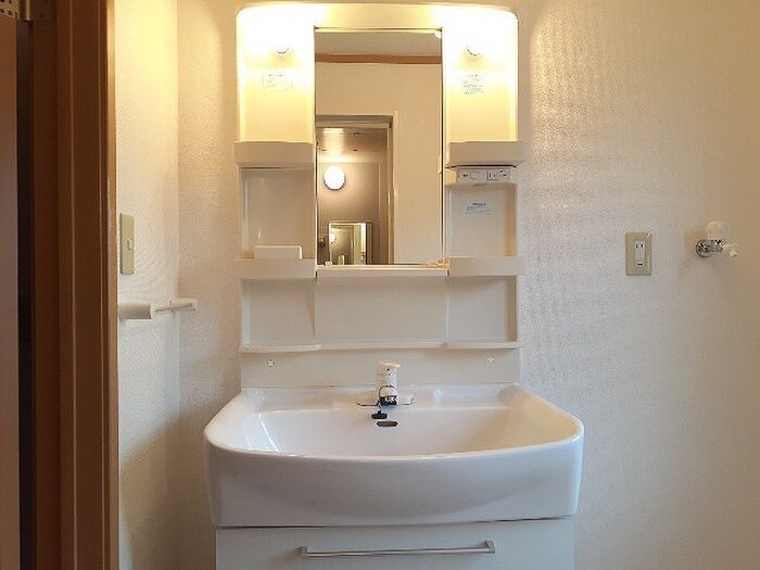 物件内観写真10　(洗面)