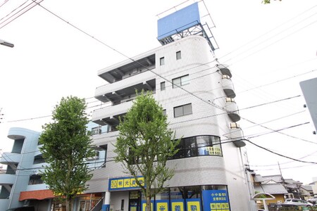 イオス名東外観写真