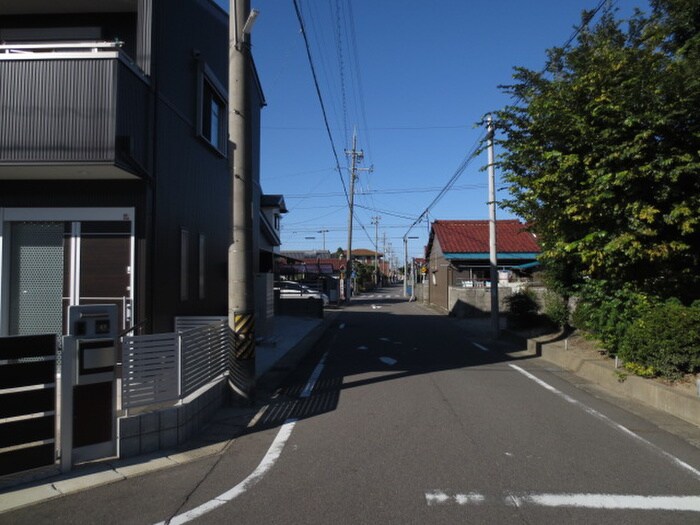 物件外観写真6　(周辺環境)