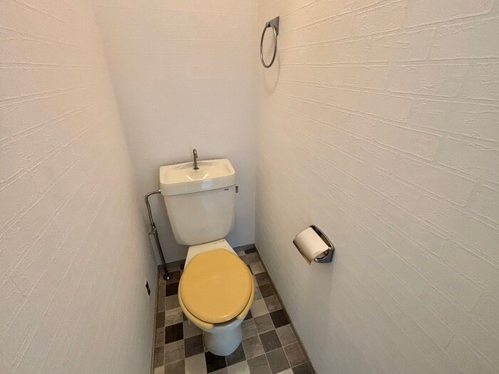 物件内観写真12　(トイレ)