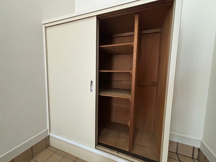 物件内観写真18　(靴箱)