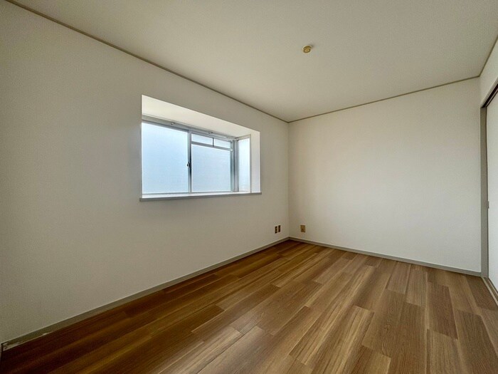 物件内観写真18　(居室)