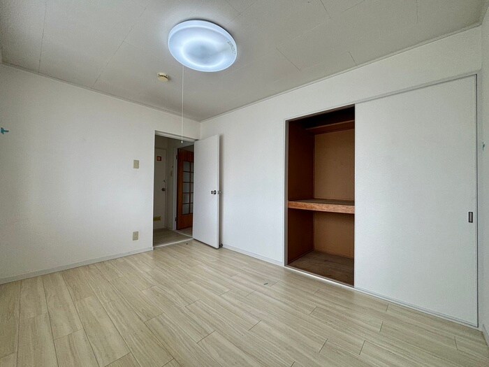 物件内観写真19　(居室)