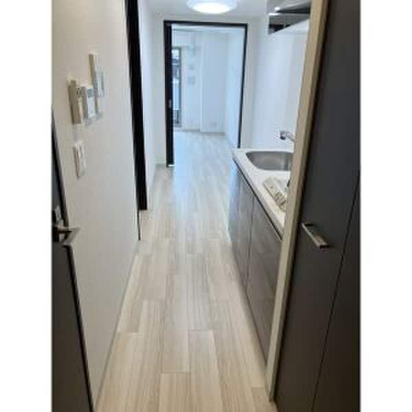 物件内観写真8　(廊下)