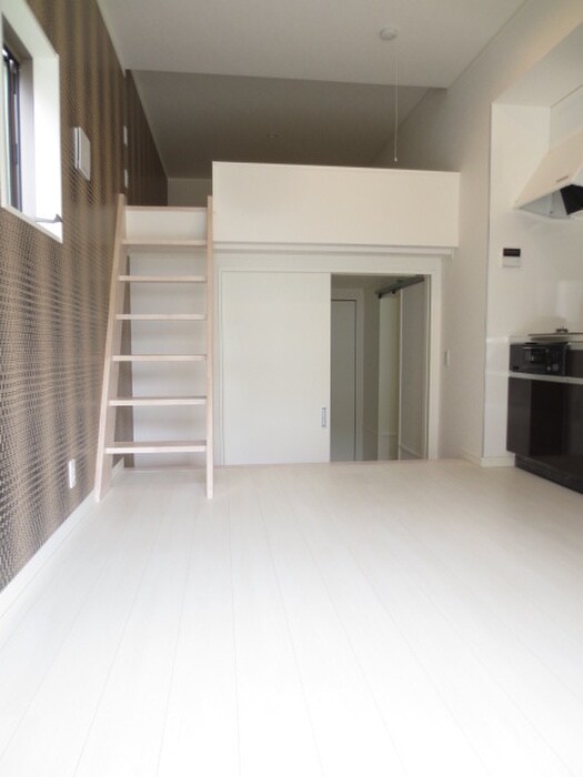 物件内観写真8　(居室)