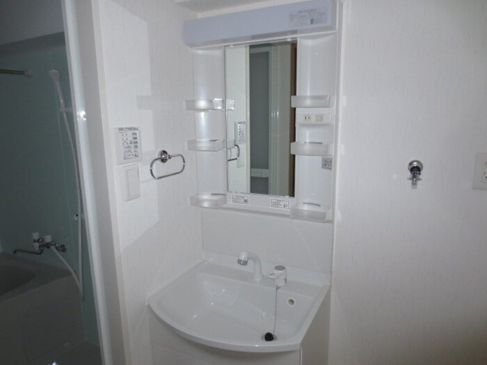物件内観写真12　(洗面)