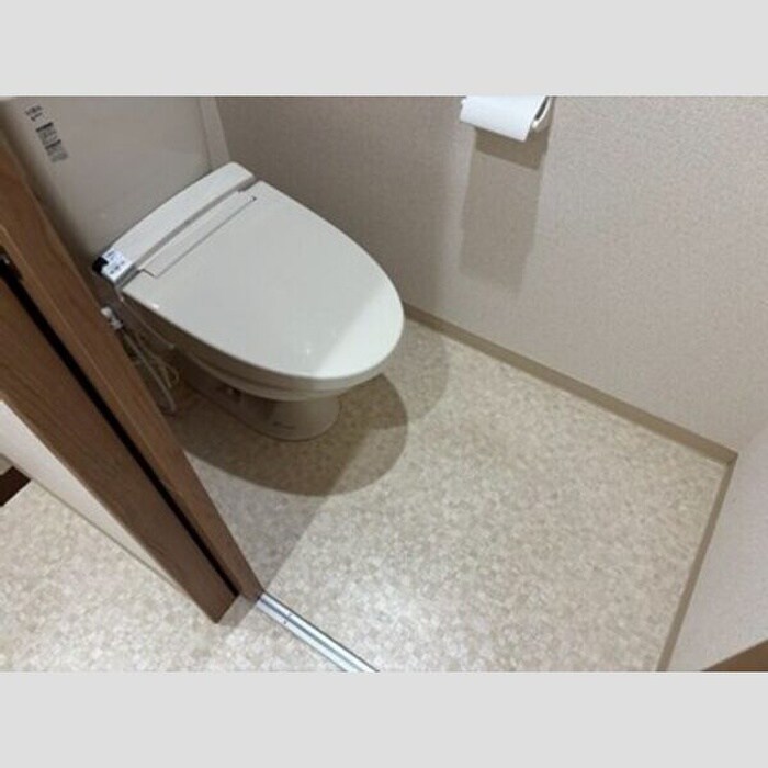 物件内観写真14　(トイレ)