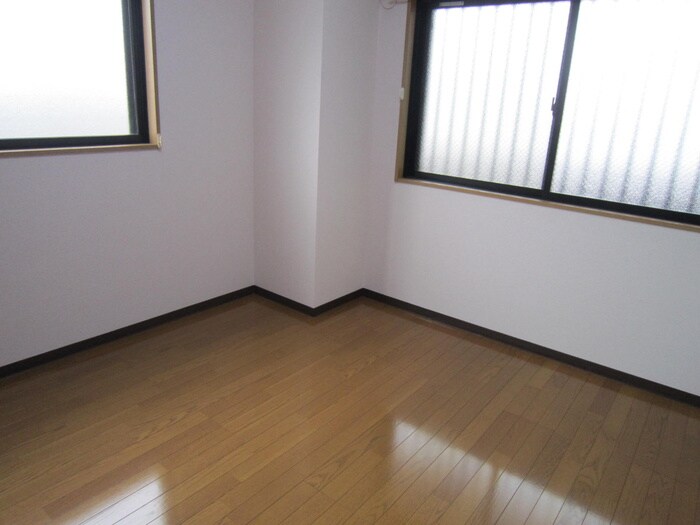 物件内観写真15　(居室)