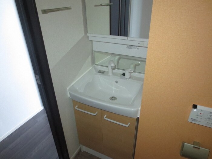 物件内観写真11　(洗面)